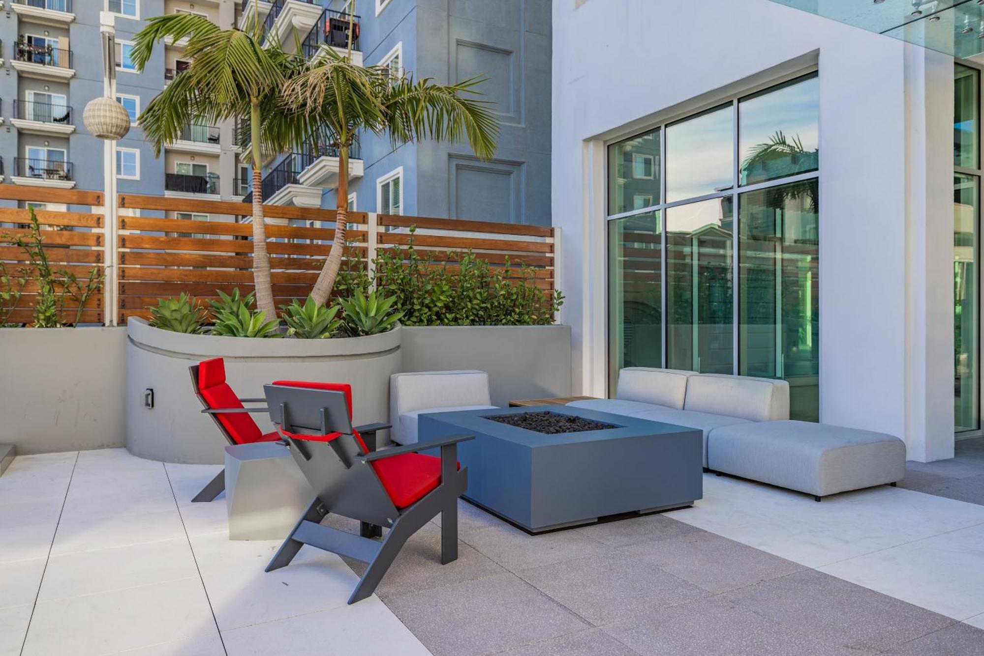 @ Marbella Lane - Penthouse W/ City & Ocean Views Лонг Бийч Екстериор снимка