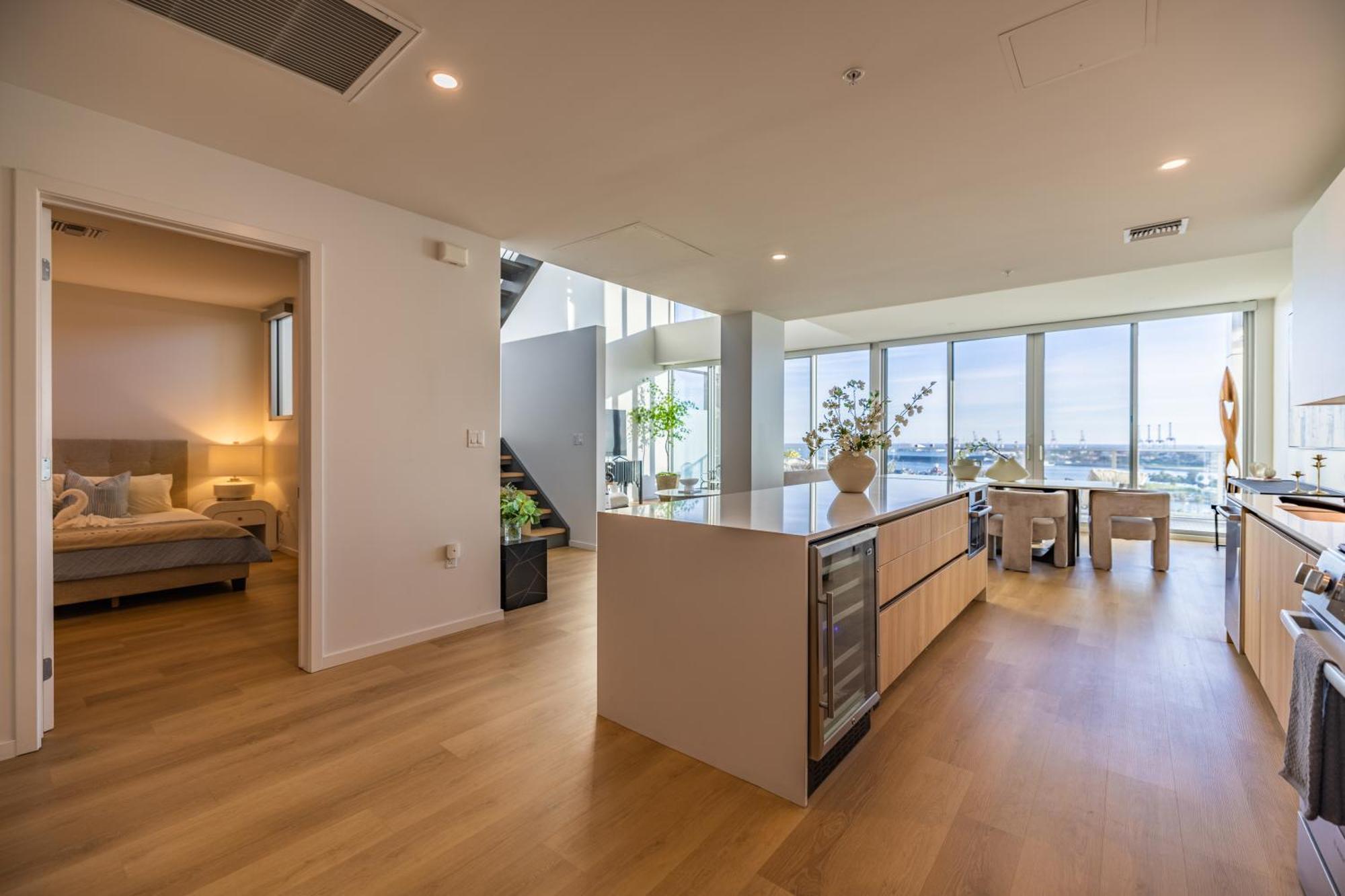 @ Marbella Lane - Penthouse W/ City & Ocean Views Лонг Бийч Екстериор снимка